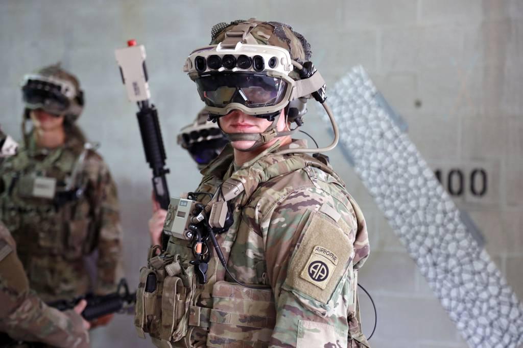 Soldiers use the Integrated Visual Augmentation System in this undated photo. (Army) DoD audit says Army’s $22 billion ‘mixed reality’ goggle needs more soldier input